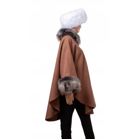 Ponczo Etola w Eleganckim brązie z Sztucznym Futrem
